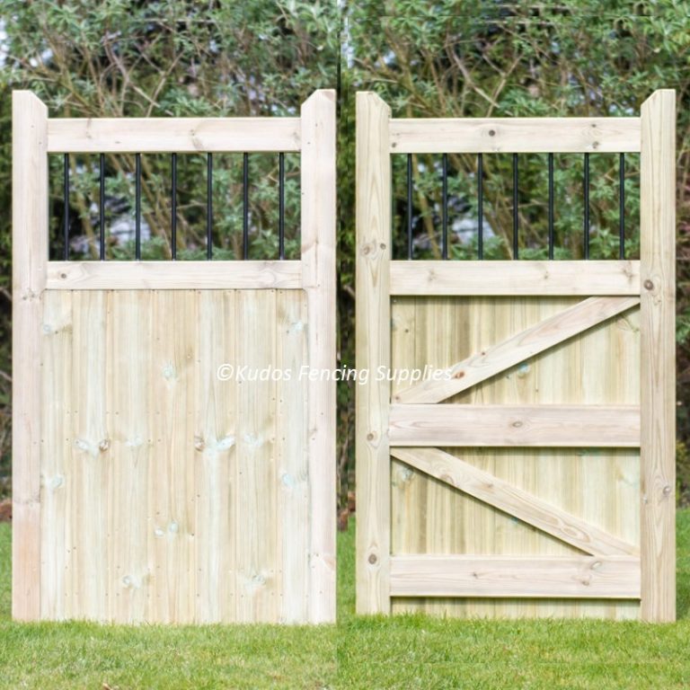 Railing top wooden side gate