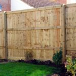 Closed board fencing and garden fencing